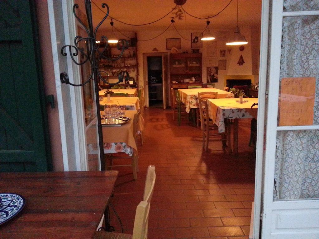 Agriturismo La Rosa Canina Bed and Breakfast Lerici Exterior foto