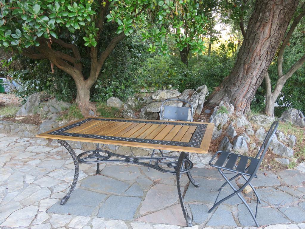 Agriturismo La Rosa Canina Bed and Breakfast Lerici Exterior foto